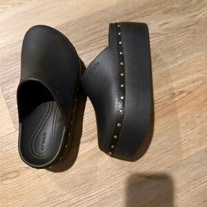 CROCS Black Slip-On Clog